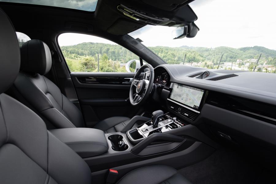Интерьер Porsche Cayenne Coupe 2019 года  (WW) (фото 15 из 41)